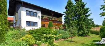 Cozy Apartment in Arnschwang With Garden, Terrace, Barbecue