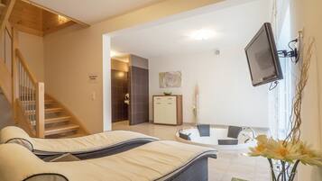 2 bedrooms, individually furnished, bed sheets