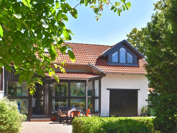 House | Exterior - Sophisticated Holiday Home With Garden (Grabfeld)