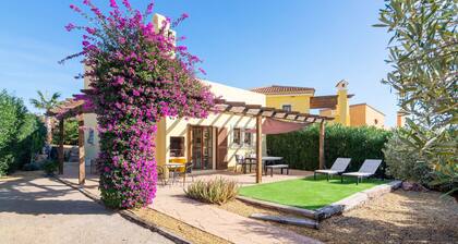 Beautiful Detached Holiday Home 10 Minutes From the Sandy Beaches at Vera
