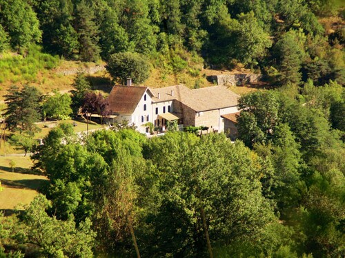 Charming Holiday Home in Étables With Swimming Pool