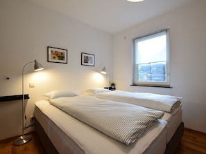 Apartment | 3 bedrooms, individually furnished
