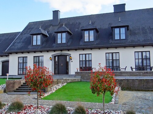 Charming Holiday Home with Hot Tub in Bree