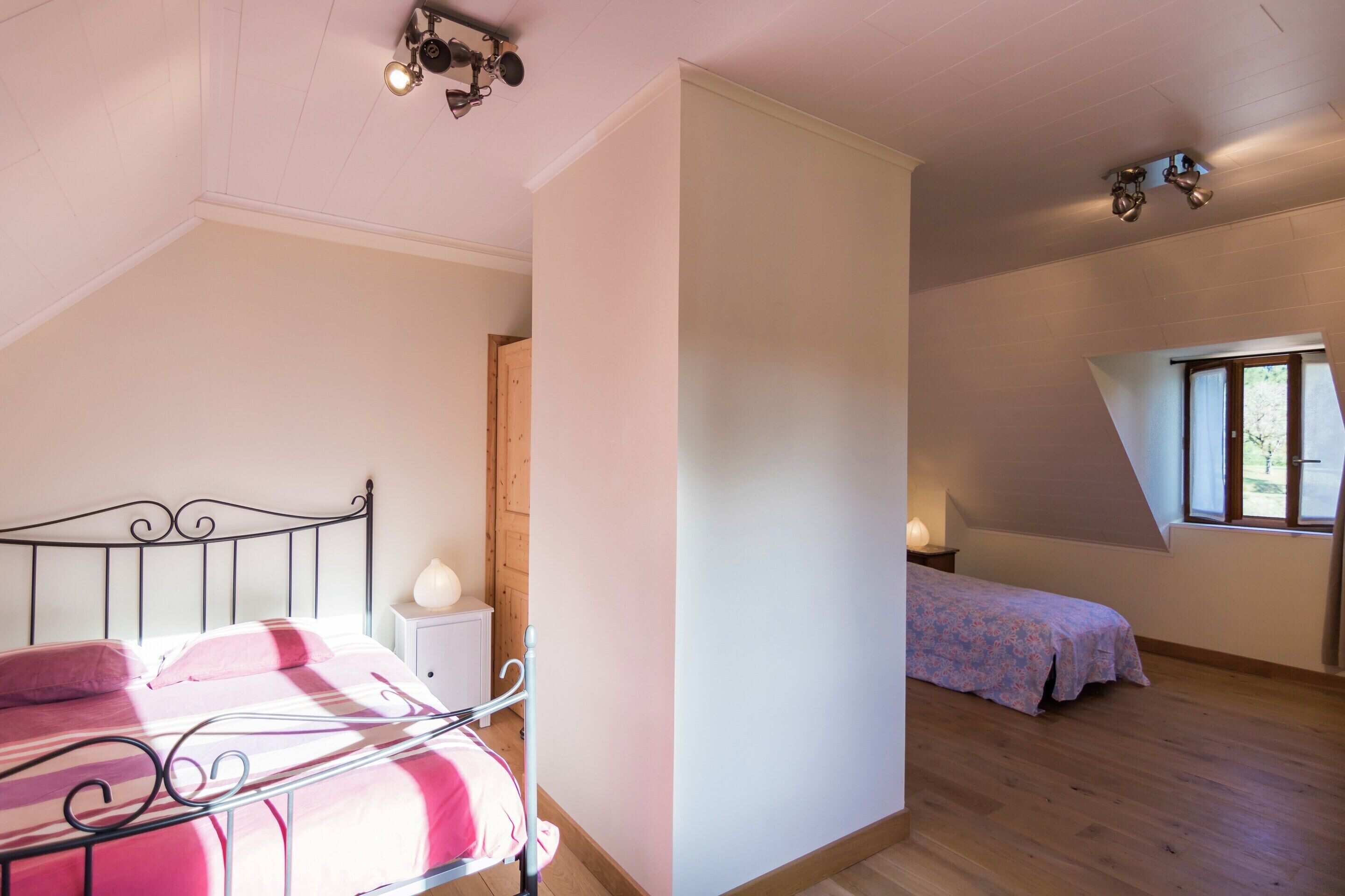 Villa | 4 chambres, ameublement personnalisé, fer et planche à repasser