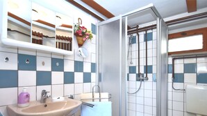 House | Bathroom - Alluring Holiday Home in Stutzerbach With Garden and Terrace (Ilmenau)