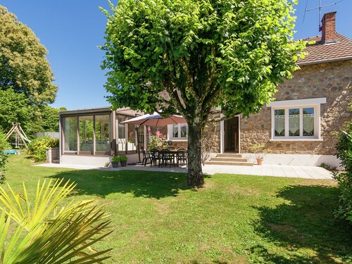 Sunlit Holiday Home in Meilhards With Private Pool