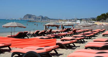 Villa in Meounes-les-montrieux