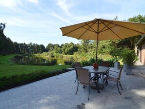 Balcony - Quaint Holiday Home in Ravels With Garden (Ravels)