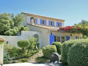 Exterior - Sunny Provence Getaway (Villes-sur-Auzon)