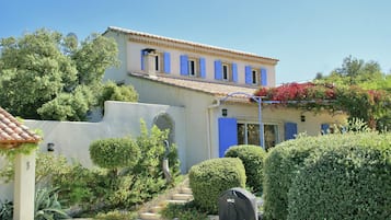Villa | Bahagian luar