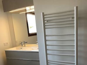 Vila | Kamar mandi | Shower