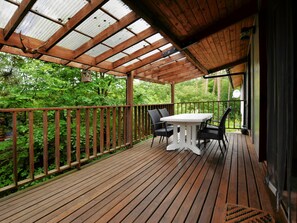 Dining - Cozy Chalet in Ardennes With Fenced Garden & Covered Terrace (Durbuy)