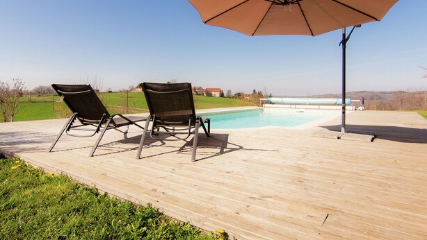 Outdoor pool - Original Villa With Verandas, Garden, Pool and Beautiful Views (Sioniac)