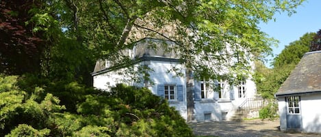 House | Exterior