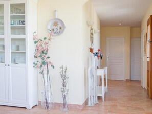 Quầy tiếp tân