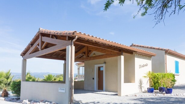 Exterior - Typical French Holiday Villa With Boules Court and Private Swimming Pool (Oupia)