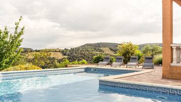 Villa | Pool | Indoor pool, outdoor pool