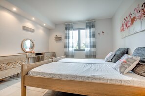 Villa - Modern Villa With Private Pool (Pouzols-Minervois)