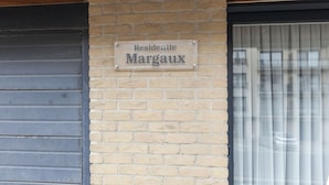 A brick wall with a sign reading "Residentie Margaux." - Penthouse With 2 Terraces and Sea/casino Views (Middelkerke)