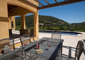 Villa | Balcony - Roquebrun Villa With Pool (Roquebrun)