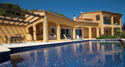 Roquebrun Villa With Pool