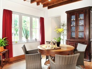Dining - Luxurious Holiday Home in Wingene With Forest Near (Wingene)