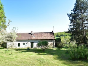 Exterior - Charming Farmhouse With Private Garden, Terrace, Hammock (Champallement)