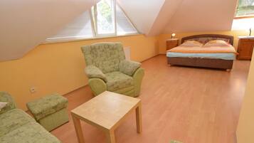 House | 4 bedrooms, bed sheets