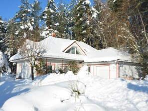 Exterior - Comfortable Detached House With Large Garden (Klokoci)