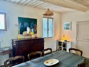 Dining - Stone house in Isle-sur-la-Sorgue (L'Isle-sur-la-Sorgue)