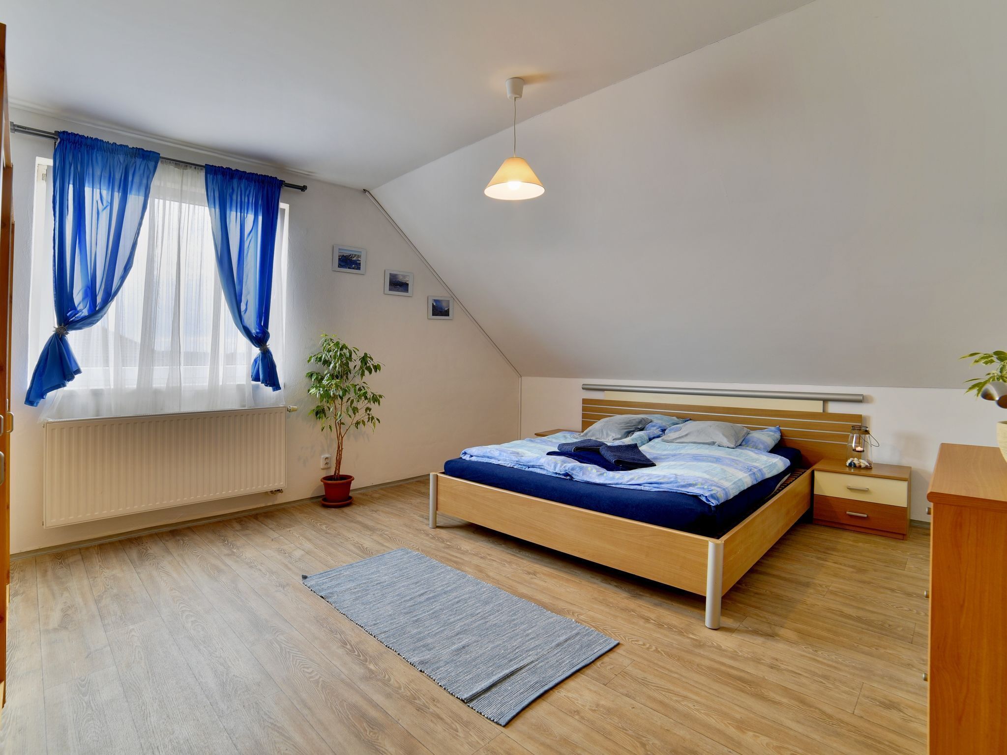 4 bedrooms, individually furnished
