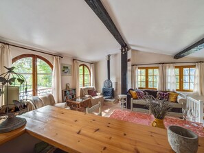 Fireplace - Cosy House With Spectacular Views and Private Pool (Touffailles)