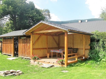 Restful Holiday Home With Sauna, Garden, Table Football
