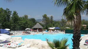 Udendørs pool