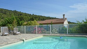 Outdoor pool - Luxurious Villa in Oupia With Private Swimming Pool (Oupia)