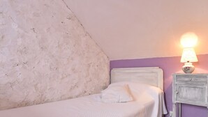 Unclassified image, 4 of 16, button - Charming Gite in France for a Private Getaway (Mezy-Moulins)