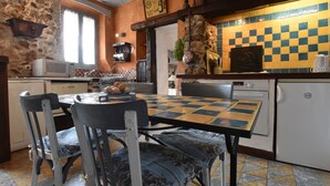 Unclassified image, 5 of 16, button - Charming Gite in France for a Private Getaway (Mezy-Moulins)