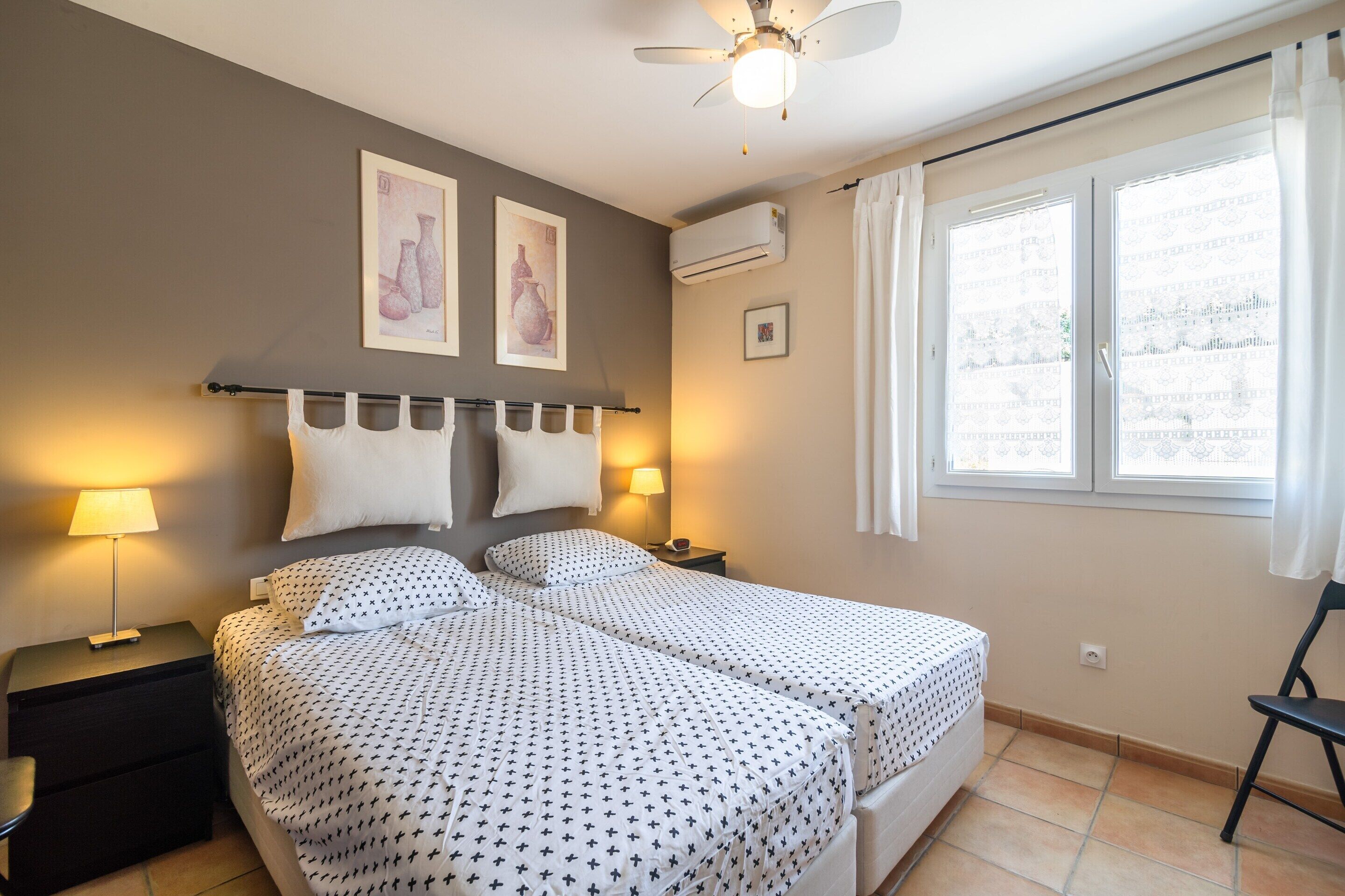Villa | 3 bedrooms, bed sheets