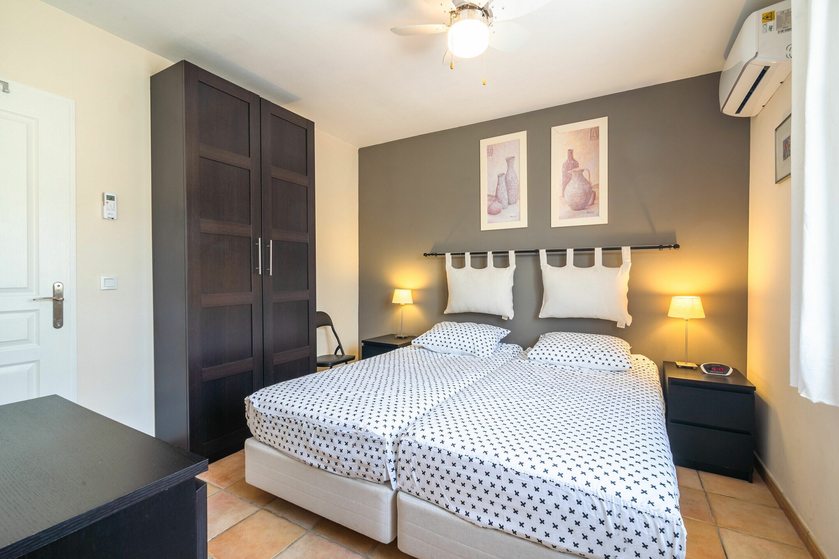 Villa | 3 bedrooms, bed sheets