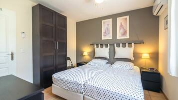 Villa | 3 bedrooms, bed sheets