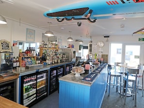 Bar (in der Unterkunft)