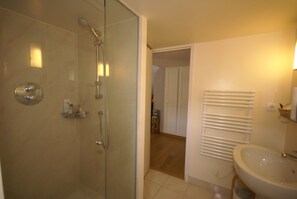 Villa | Badezimmer