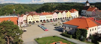 Authentic Holiday Home with Garden near Trutnov