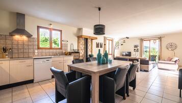 Villa | Dining