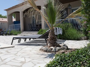Balcony - Spacious Villa With Studio and Private Olive Grove in the Beautiful Aigne (Aigne)