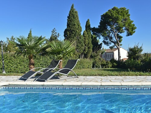 Spacious Villa With Swimming Pool, Jacuzzi, Trampoline, Swing, View, 500m Bakery