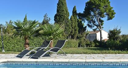 Spacious Villa With Swimming Pool, Jacuzzi, Trampoline, Swing, View, 500m Bakery