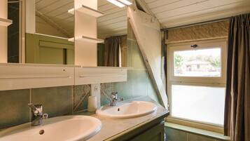 House | Bathroom | Shower