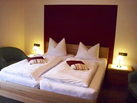 Apartment | 3 bedrooms, individually furnished