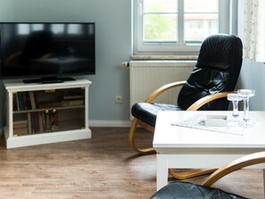 1 bedroom, individually furnished, bed sheets - Classy Apartment in Wohlenberg near Sea (Kluetz)